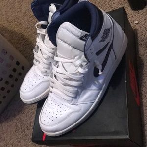 Air Jordan Retro 1s. Navy Metallics. Size 13